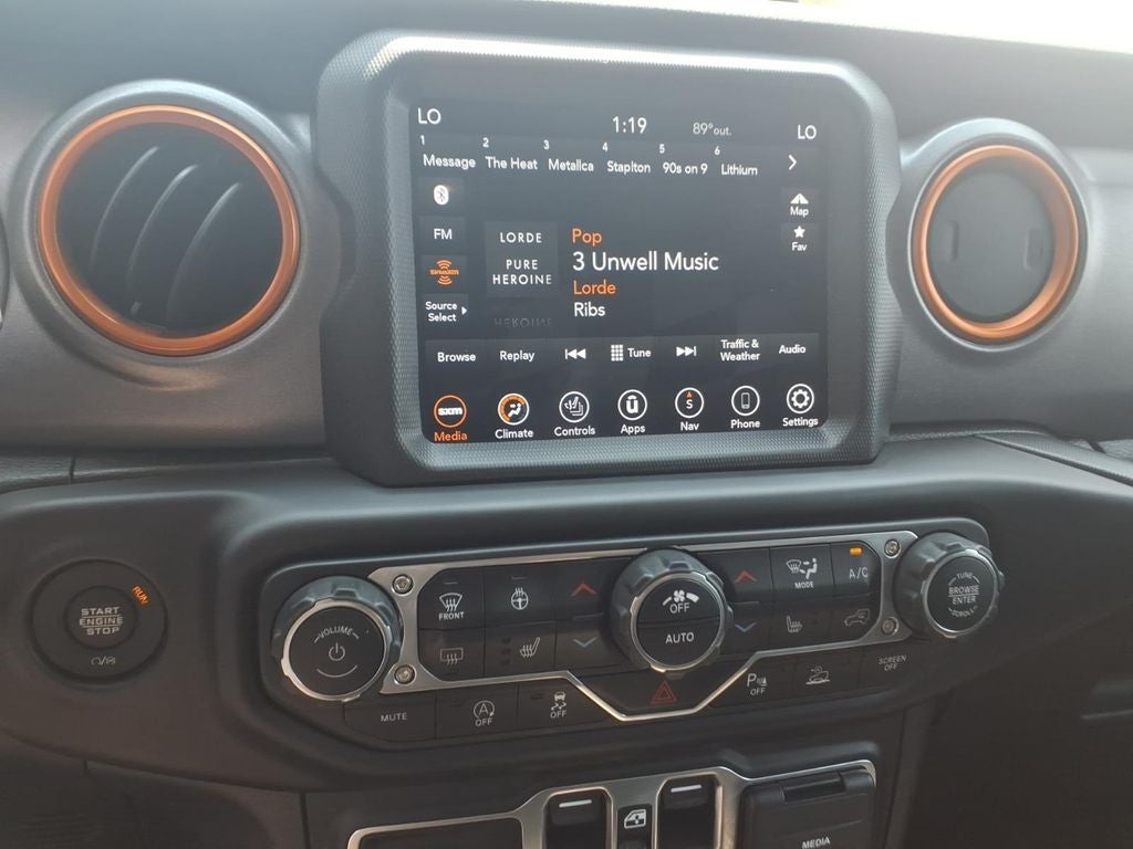 2021 Jeep Gladiator Mojave