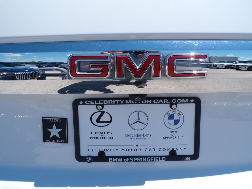 2022 GMC Yukon SLT