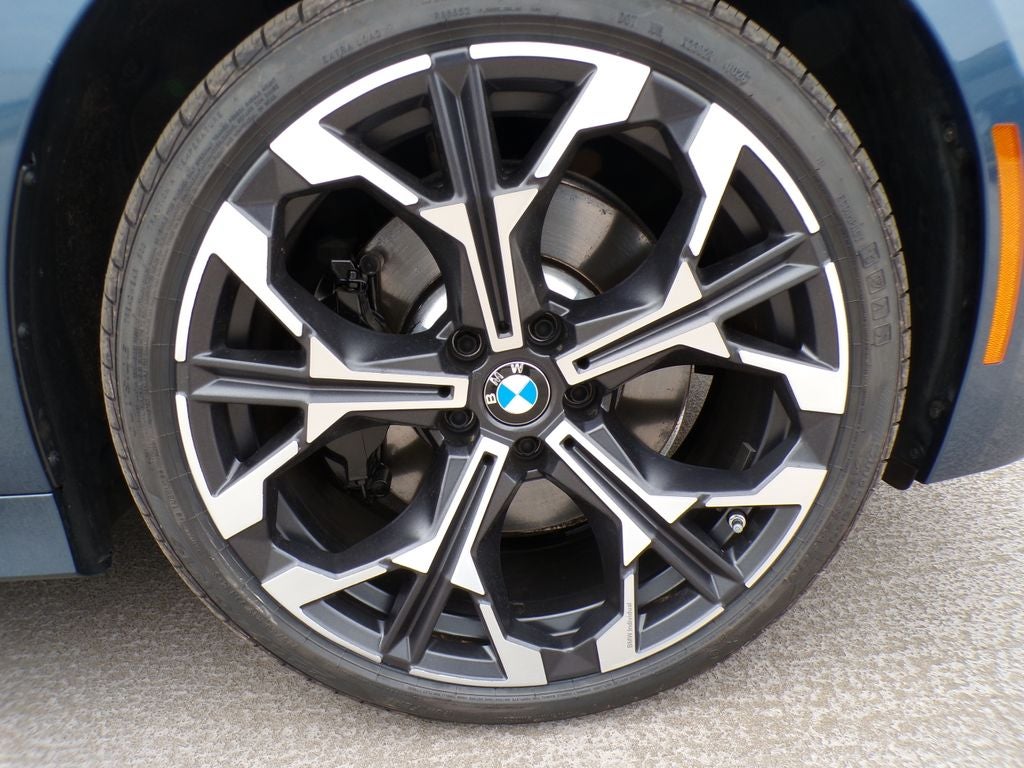 2025 BMW 3 Series 330i xDrive