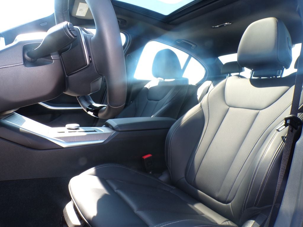 2025 BMW 3 Series 330i xDrive