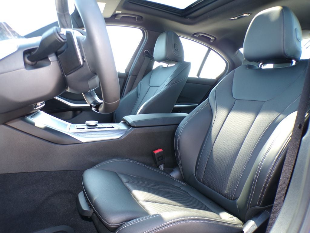2025 BMW 3 Series 330i xDrive