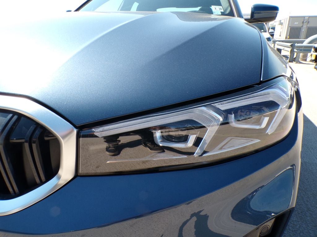 2025 BMW 3 Series 330i xDrive