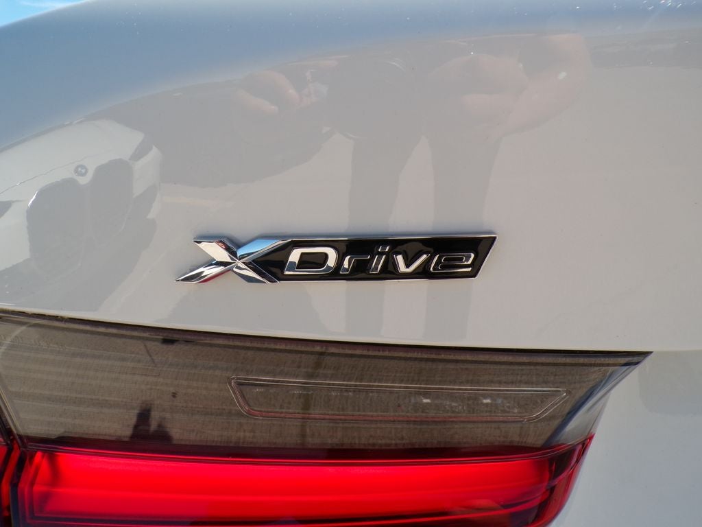 2023 BMW 3 Series 330i xDrive