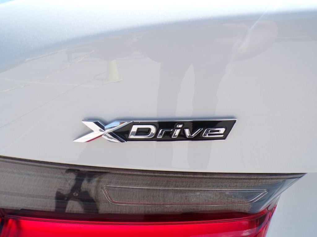 2023 BMW 3 Series 330i xDrive