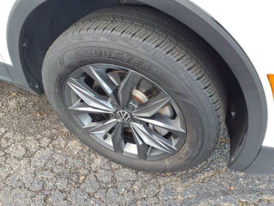2024 Volkswagen Tiguan 2.0T SE