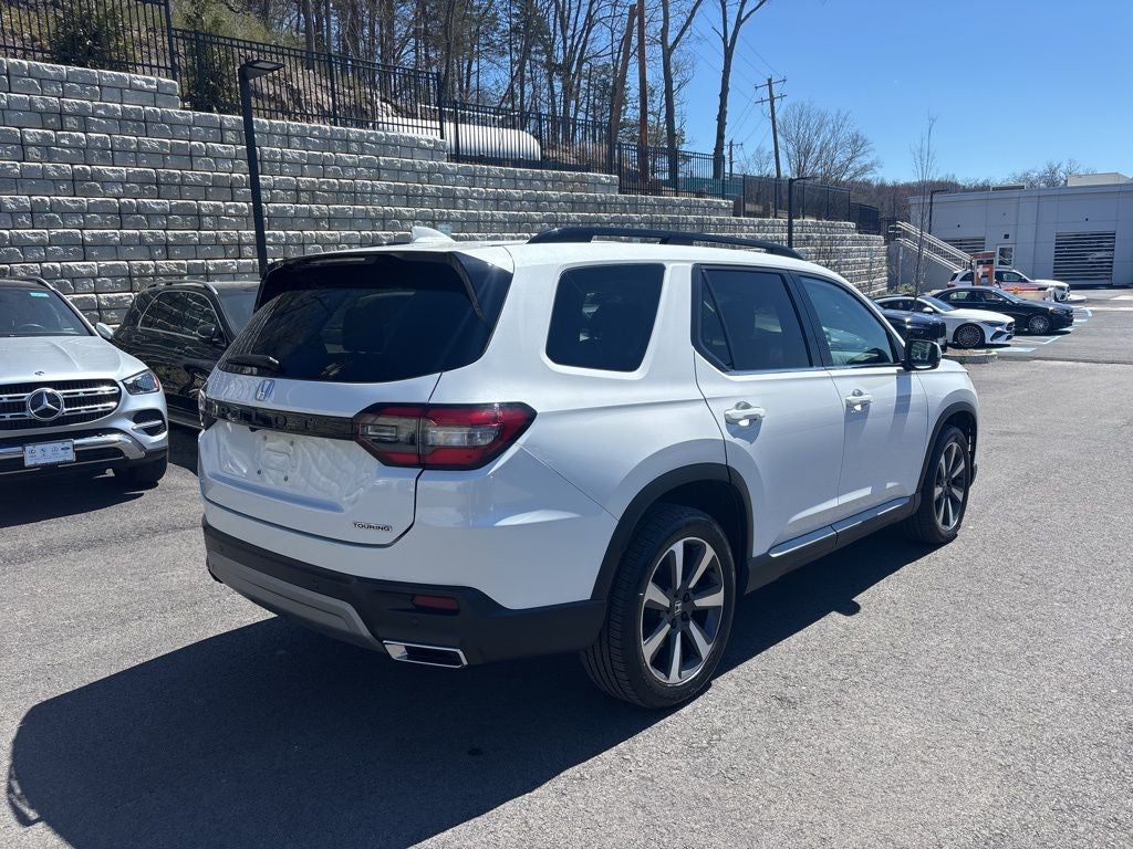 2023 Honda Pilot Touring