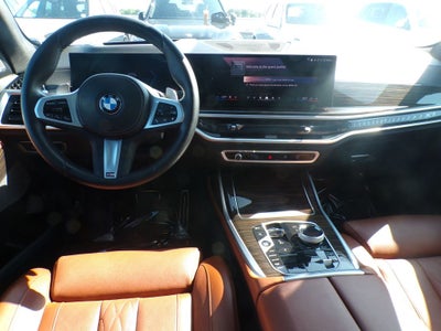 2025 BMW X7 xDrive40i
