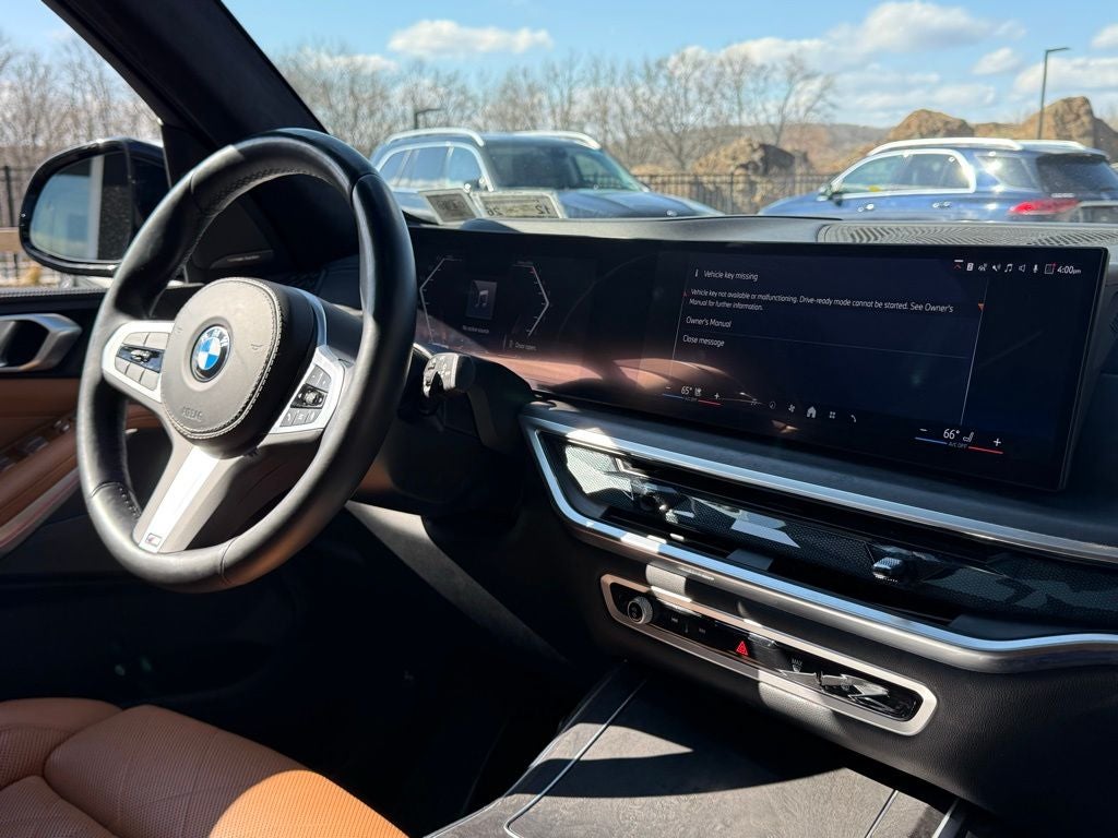 2025 BMW X7 xDrive40i