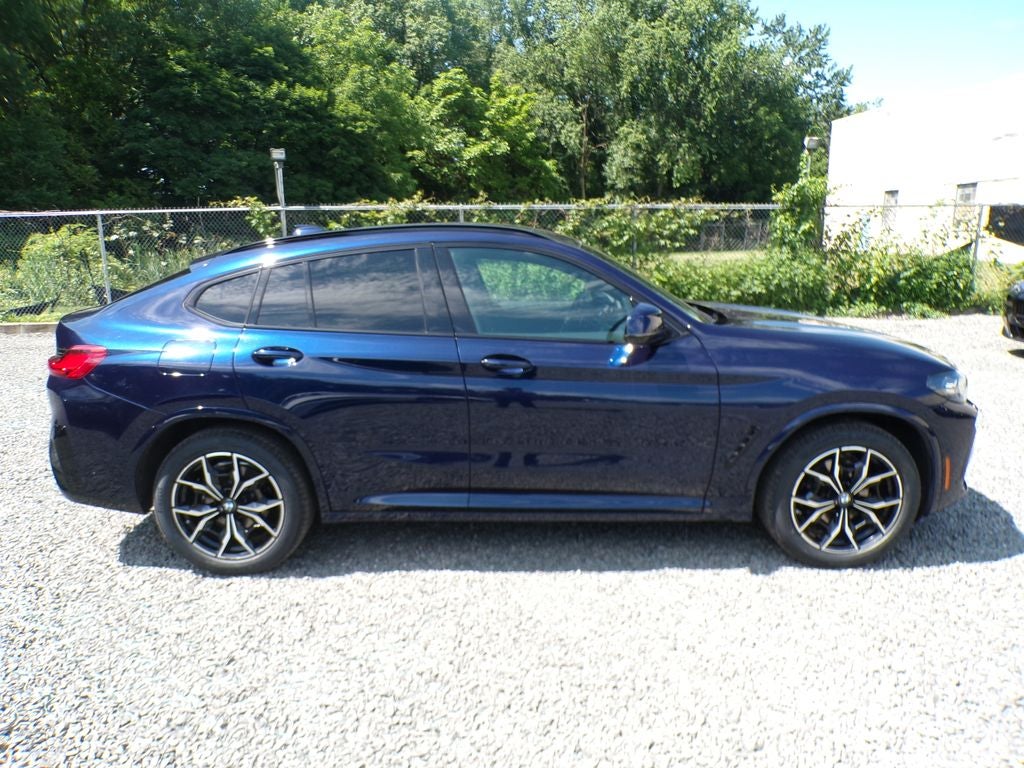 2023 BMW X4 xDrive30i