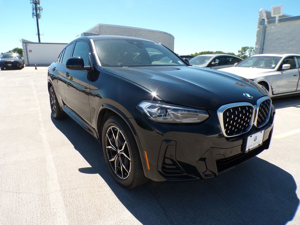 2023 BMW X4 xDrive30i