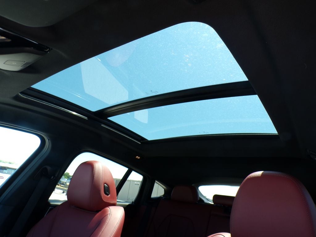 2023 BMW X4 xDrive30i