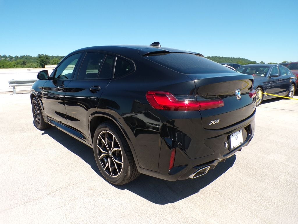 2023 BMW X4 xDrive30i