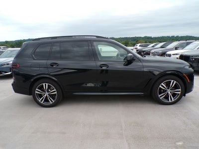 2026 BMW X7 M60i
