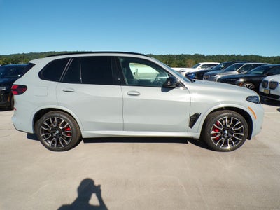 2024 BMW X5 M60i