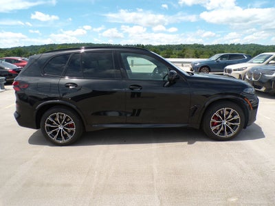 2025 BMW X5 M60i