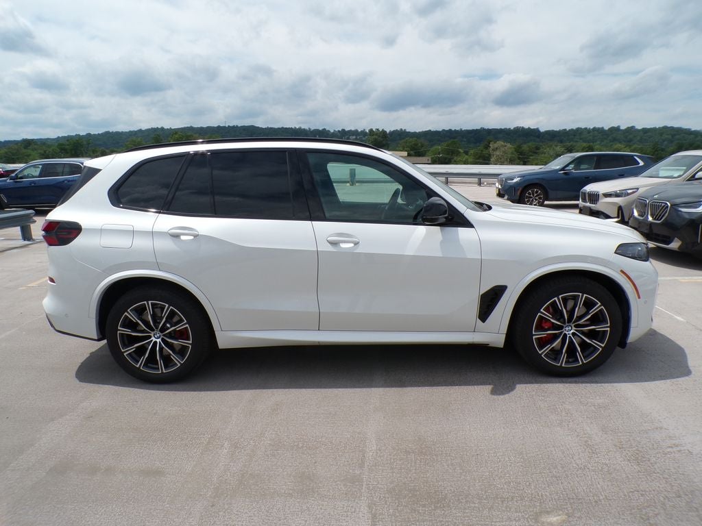 2026 BMW X5 M60i