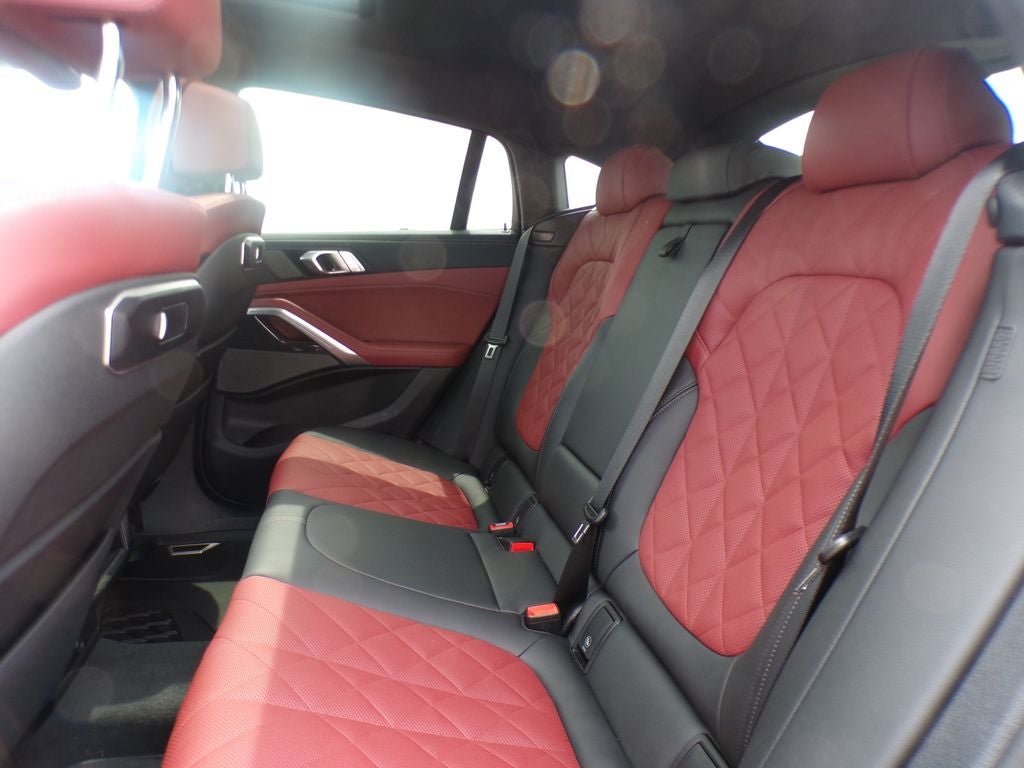 2026 BMW X6 xDrive40i