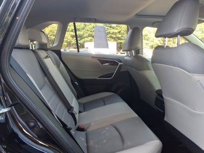 2022 Toyota RAV4 Hybrid XLE Premium