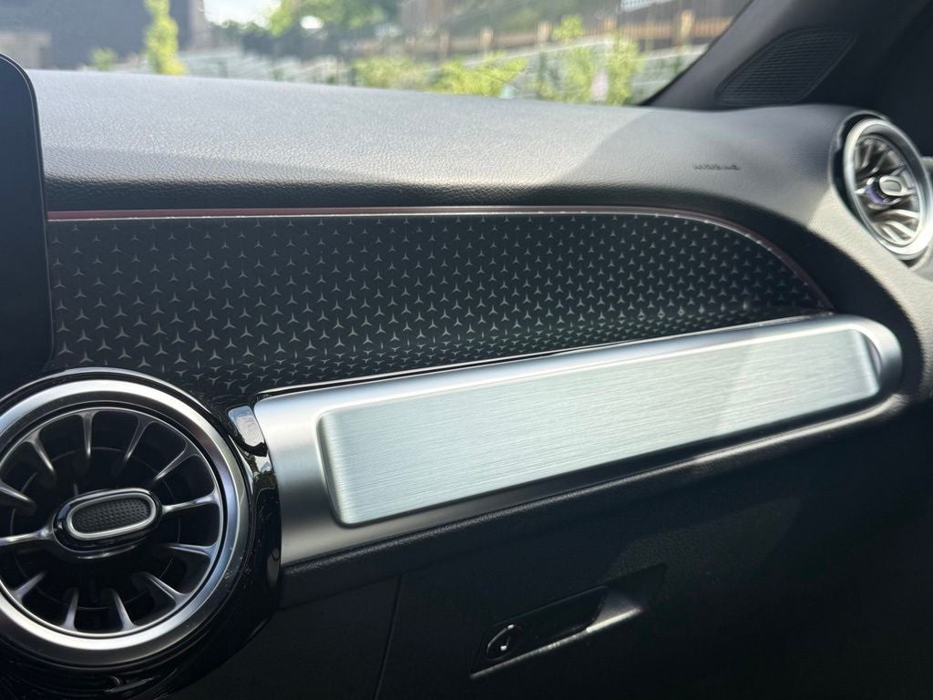 2026 Mercedes-Benz GLB 250 4MATIC®