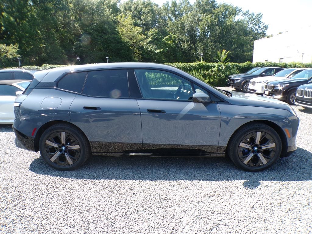 2024 BMW iX xDrive50