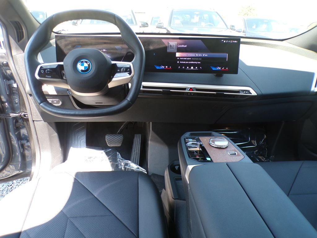 2024 BMW iX xDrive50