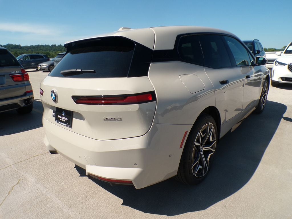 2026 BMW iX xDrive45