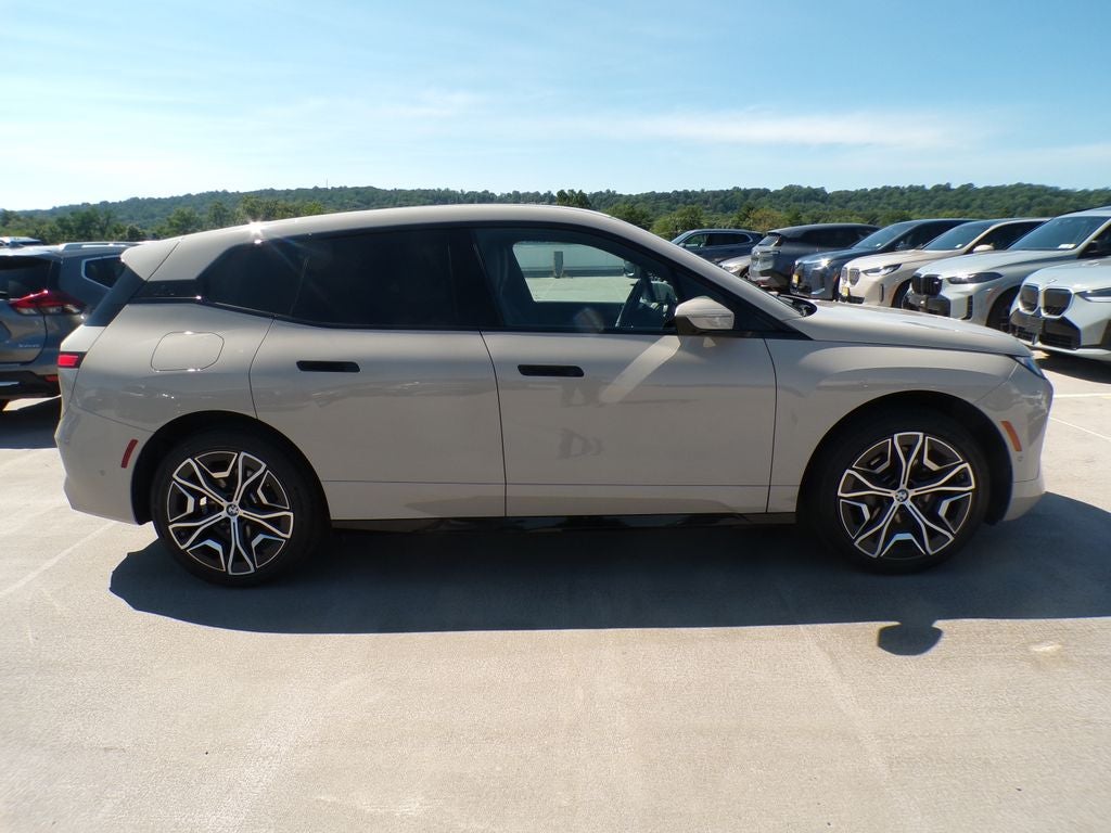 2026 BMW iX xDrive45