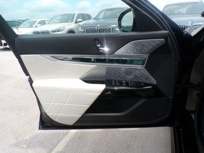 2023 BMW 7 Series 760i xDrive