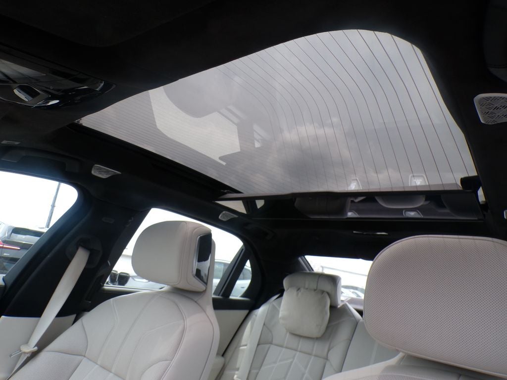 2023 BMW 7 Series 760i xDrive