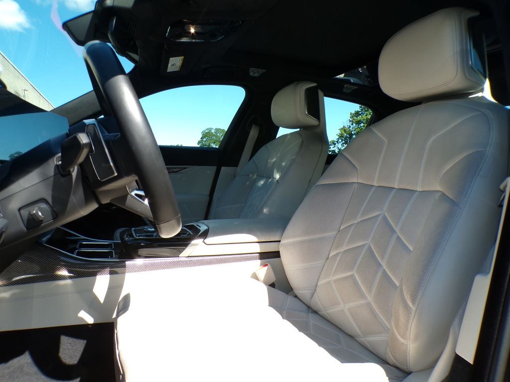 2023 BMW 7 Series 760i xDrive