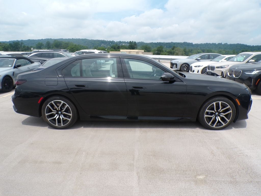 2023 BMW 7 Series 760i xDrive