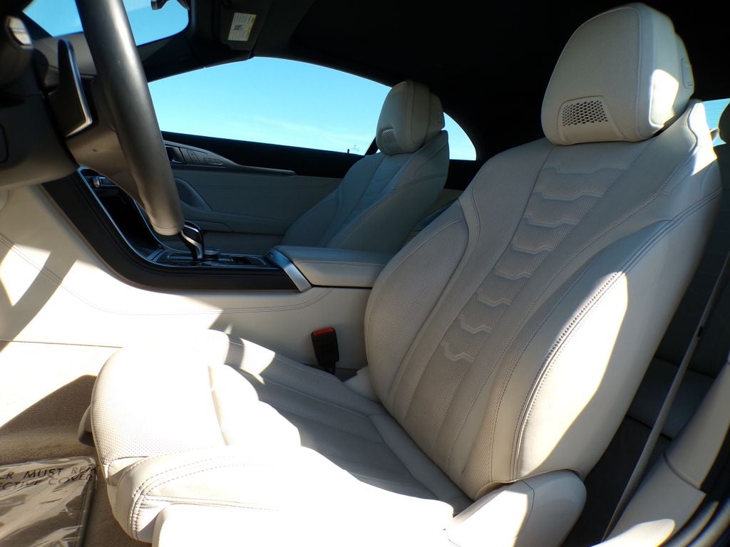 2025 BMW 8 Series M850i xDrive