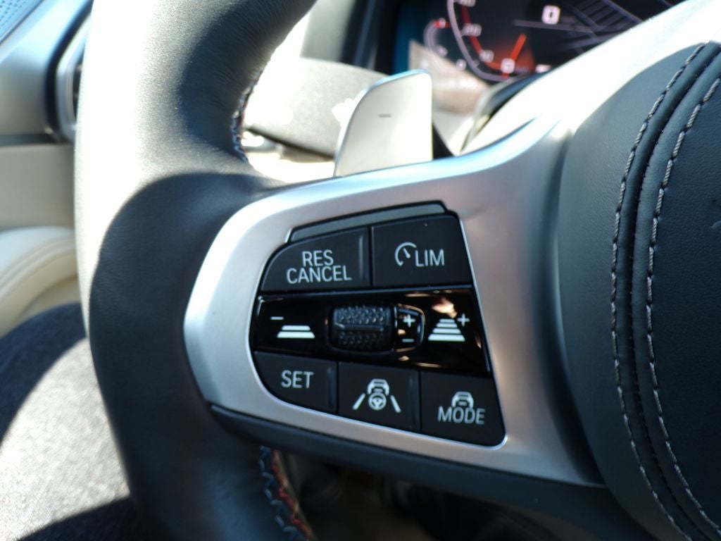 2025 BMW 8 Series M850i xDrive