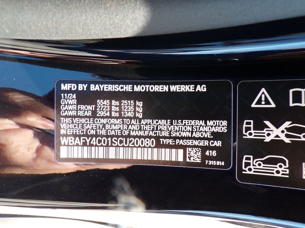 2025 BMW 8 Series M850i xDrive
