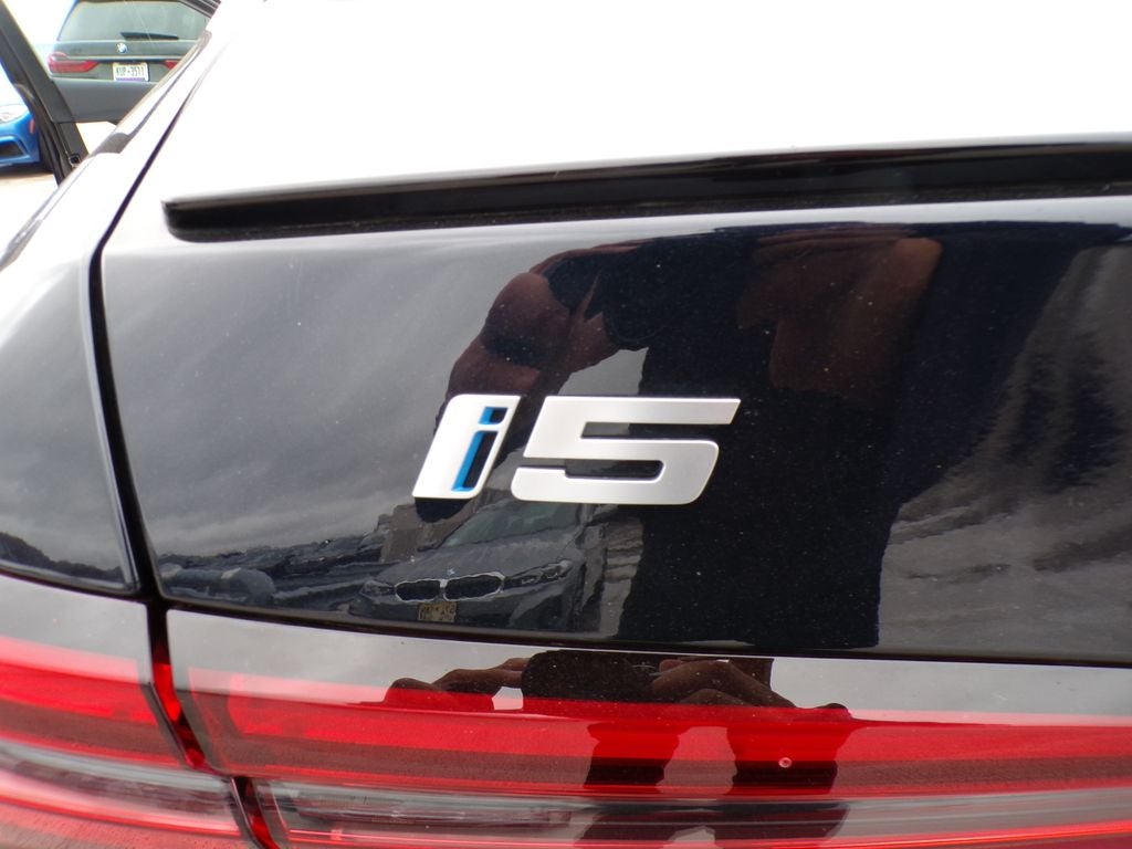 2025 BMW i5 xDrive40