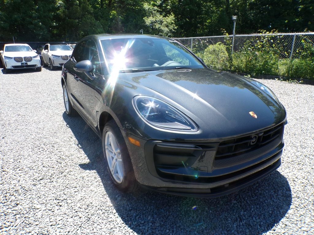 2025 Porsche Macan Base