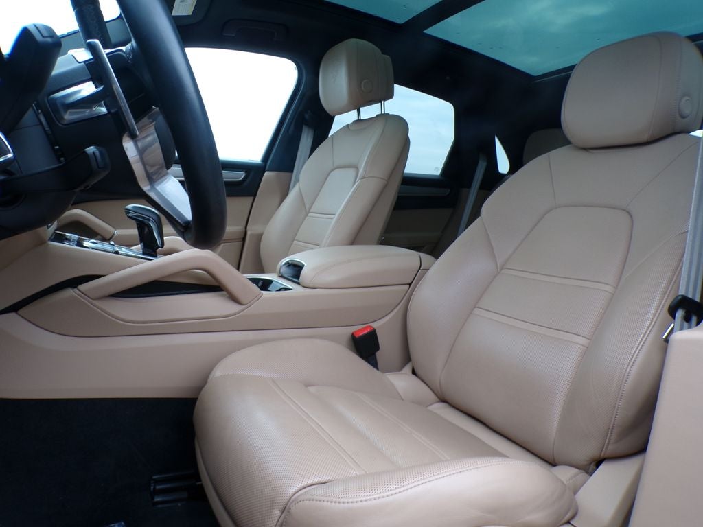 2023 Porsche Cayenne S Platinum Edition