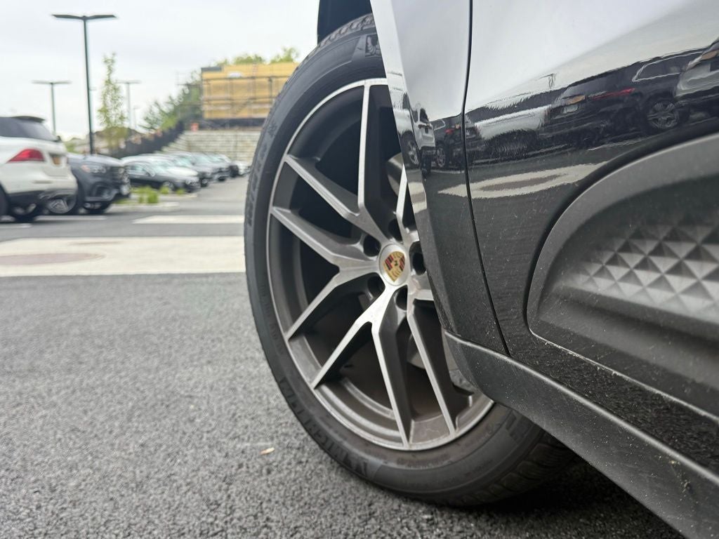 2023 Porsche Macan S