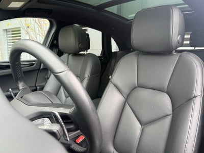 2023 Porsche Macan S