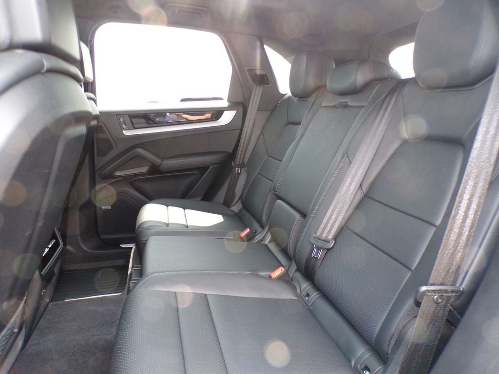 2024 Porsche Cayenne S