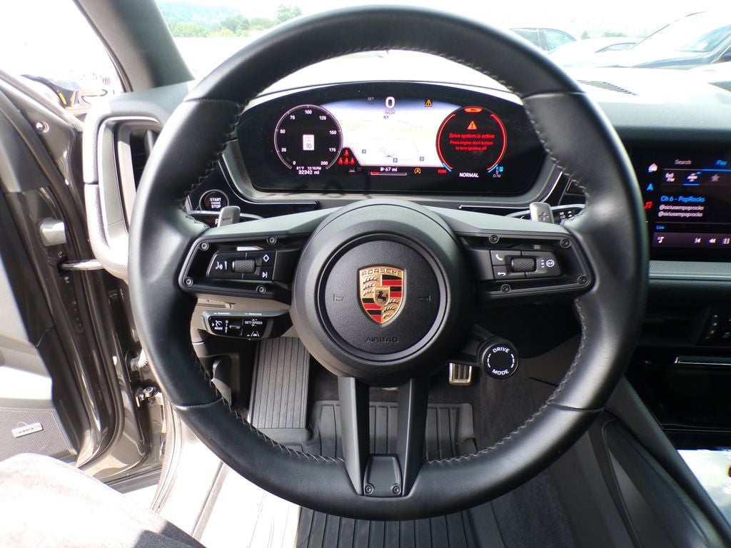 2024 Porsche Cayenne S