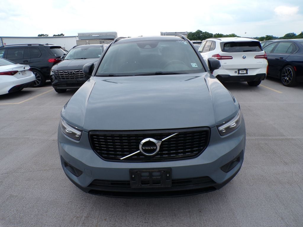 2021 Volvo XC40 R-Design