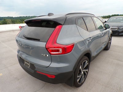 2021 Volvo XC40 R-Design