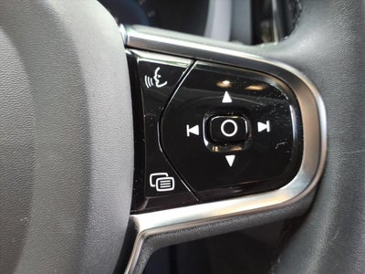 2023 Volvo XC60 B5 Plus Dark Theme