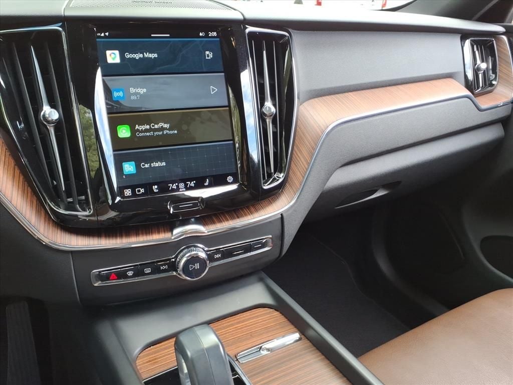 2023 Volvo XC60 B5 Plus Dark Theme