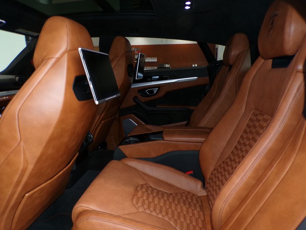 2019 Lamborghini Urus Base