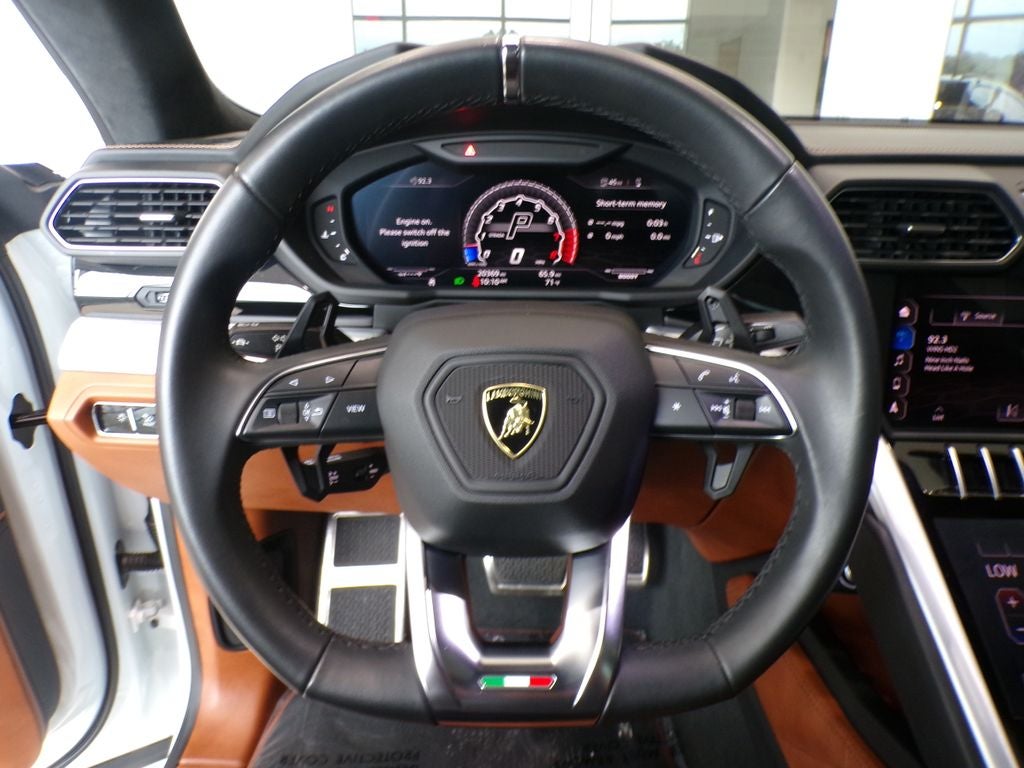 2019 Lamborghini Urus Base