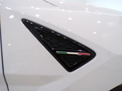 2019 Lamborghini Urus Base