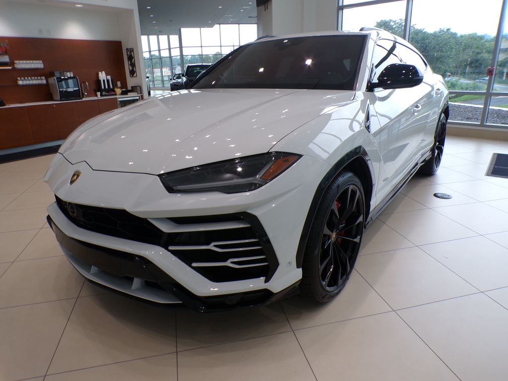 2019 Lamborghini Urus Base