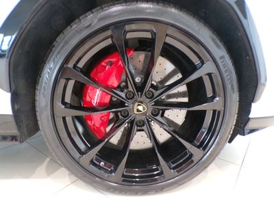 2019 Lamborghini Urus Base